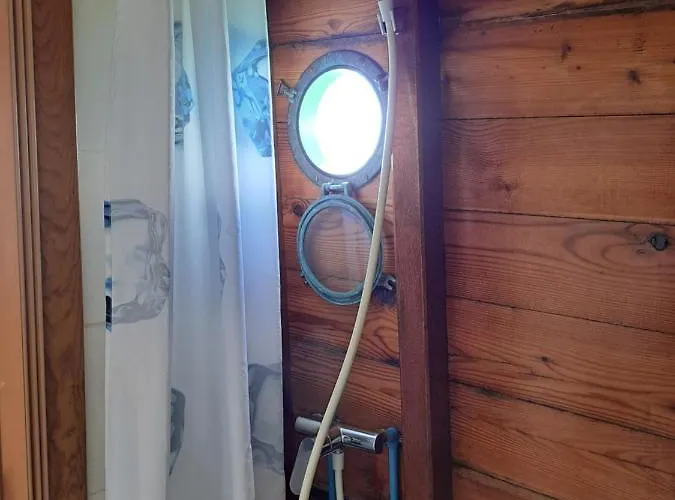 보트호텔 Boat & Breakfast