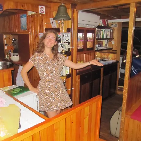 Boat & Breakfast Botel Umag