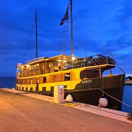 Boat & Breakfast Ουμάγκ