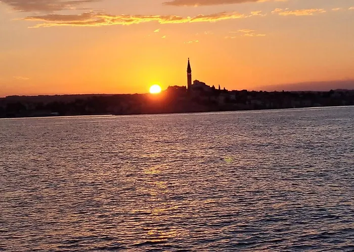 Boat & Breakfast Πλωτό κατάλυμα
